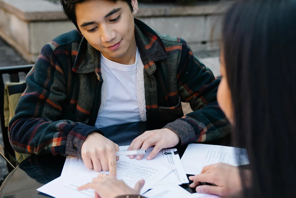 Proofreading services for PhD theses, dissertations, and academic research documents